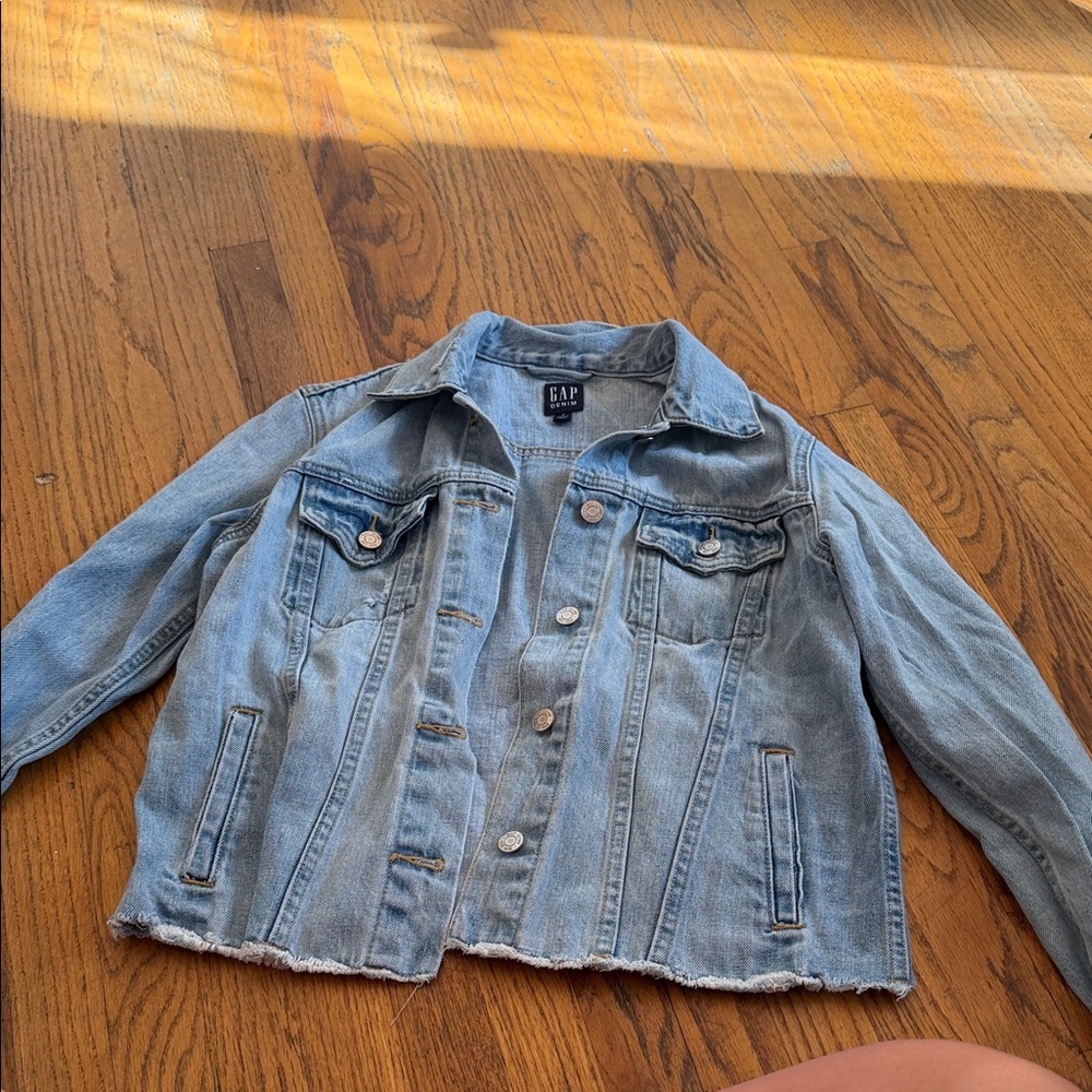 GAP Women's Light Blue Denim Jacket